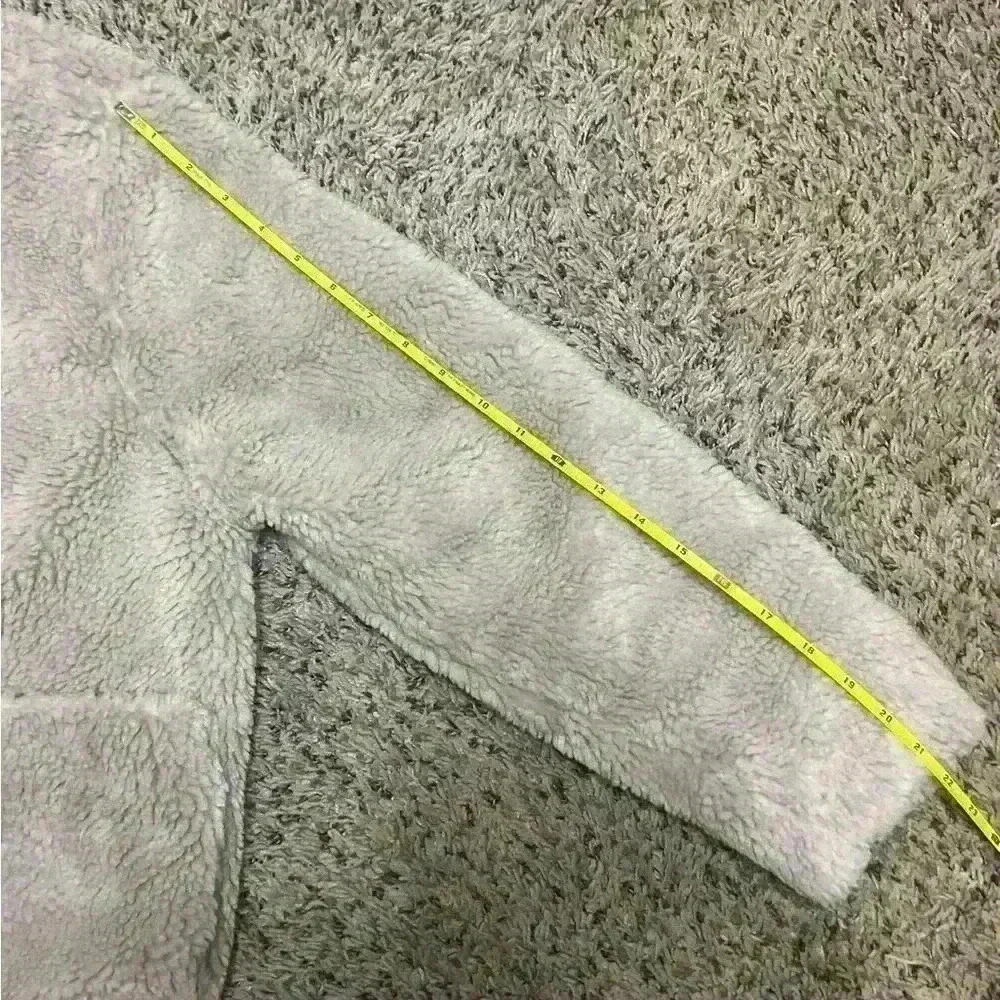 Old Navy Cozy Teddy Jacket - Picture 8 of 9